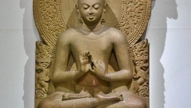 Photo of मूर्ति कला (Sculpture Art) वह कला है जिसमें पत्थर, धातु, लकड़ी, मिट्टी, प्लास्टर आदि पदार्थों को तराशकर या ढालकर त्रि-आयामी (3D) आकृतियाँ बनाई जाती हैं। इसे शिल्पकला भी कहा जाता है।